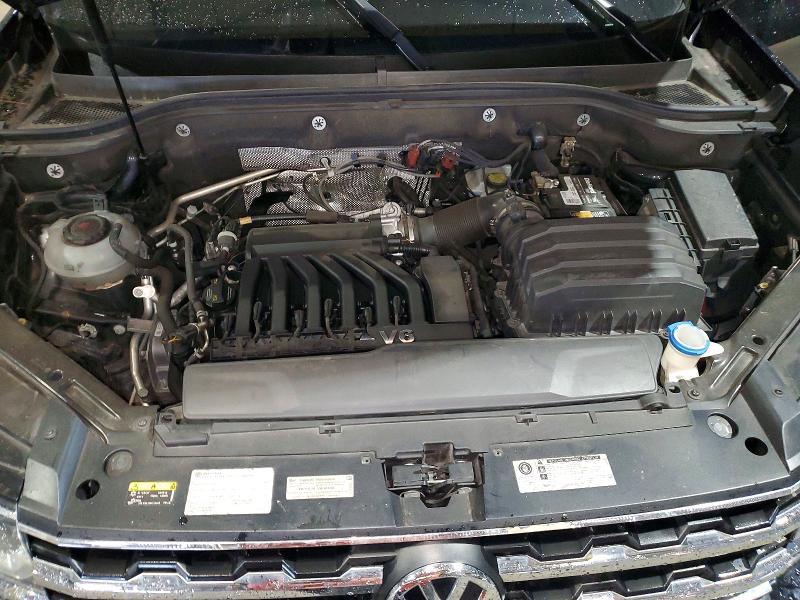 48488256 :رقم المزاد ، 1V2CR2CA5JC540316 vin ، 2018 Volkswagen Atlas مزاد بيع