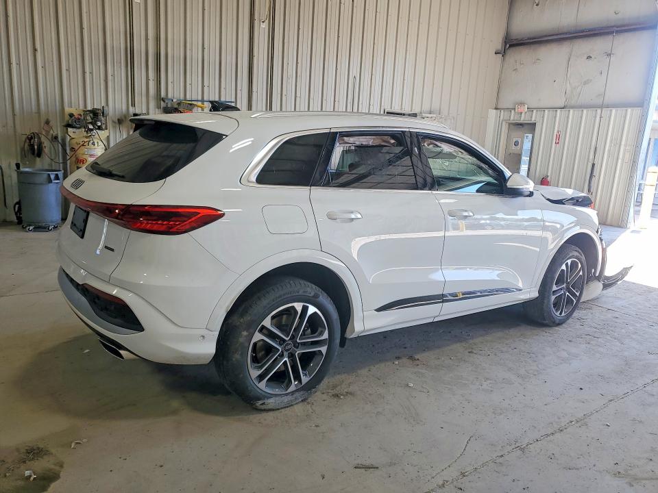 48768676 :رقم المزاد ، WA11AAGU4S2097429 vin ، 2025 Audi Q5 مزاد بيع