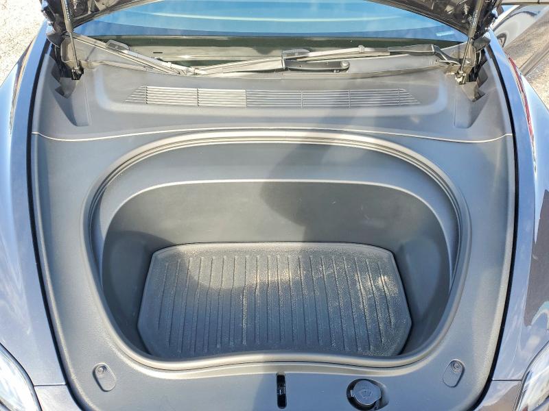 49665846 :رقم المزاد ، 5YJ3E1EA6SF078972 vin ، 2025 Tesla Model 3 مزاد بيع