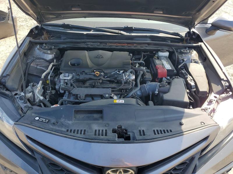51509896 :رقم المزاد ، 4T1G11AK5NU711318 vin ، 2022 Toyota Camry مزاد بيع