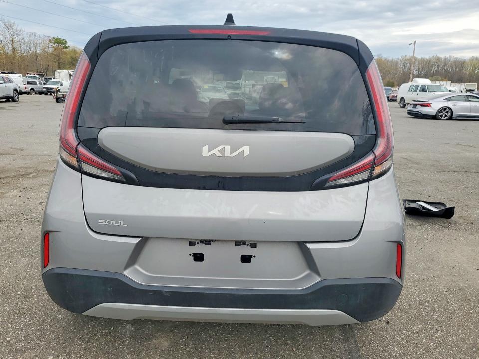 2023 Kia Soul მანქანა იყიდება აუქციონზე, vin: KNDJ23AU0P7881088, აუქციონის ნომერი: 49817316