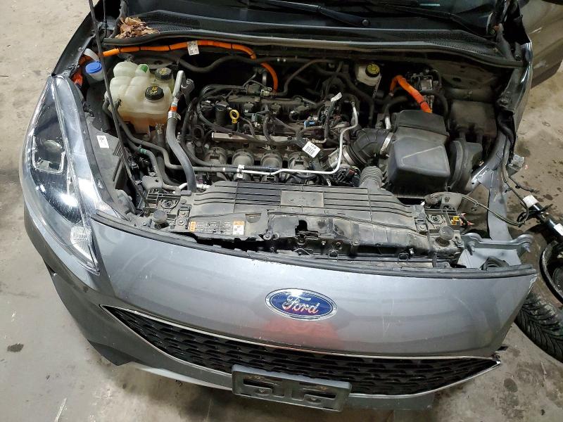 51328626 :رقم المزاد ، 1FMCU9CZXMUA52018 vin ، 2021 Ford Escape مزاد بيع