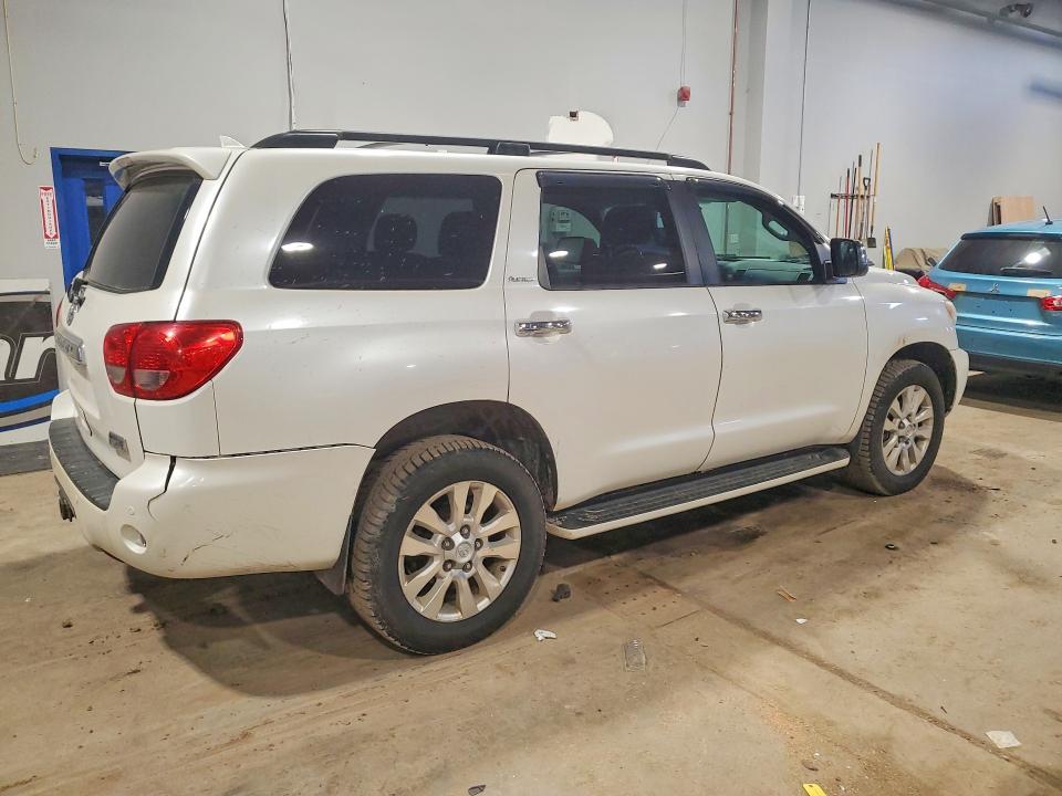 50047806 :رقم المزاد ، 5TDDY5G1XCS059340 vin ، 2012 Toyota Seqouia مزاد بيع