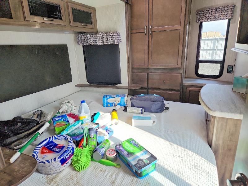 76634615 :رقم المزاد ، 4X4TSER2XLJ048638 vin ، 2020 Frrv Trailer مزاد بيع