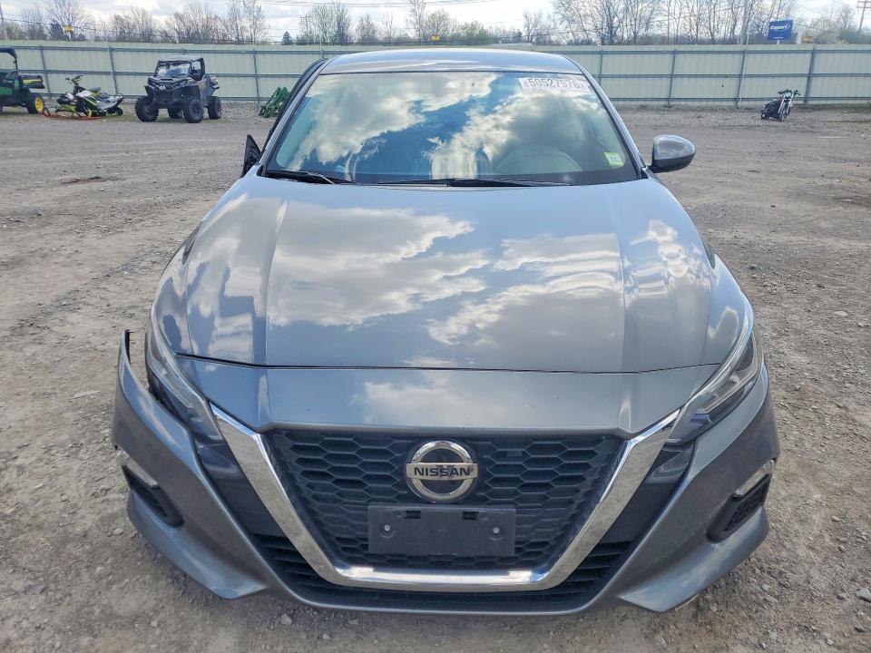 50527976 :رقم المزاد ، 1N4BL4DV4NN341320 vin ، 2022 Nissan Altima مزاد بيع