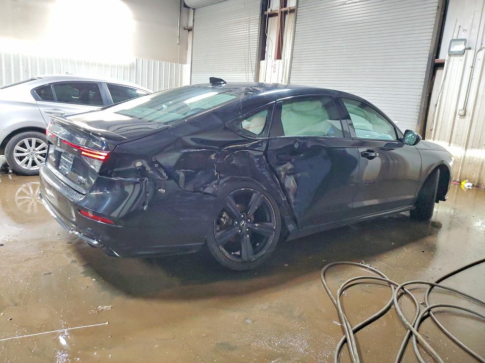 48121276 :رقم المزاد ، 1HGCY2F70RA086599 vin ، 2024 Honda Accord مزاد بيع