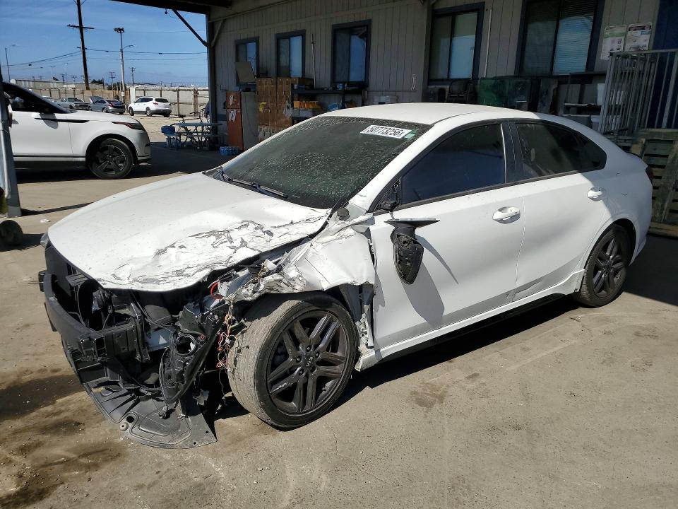 2021 Kia Forte მანქანა იყიდება აუქციონზე, vin: 3KPF34AD9ME318772, აუქციონის ნომერი: 50773256