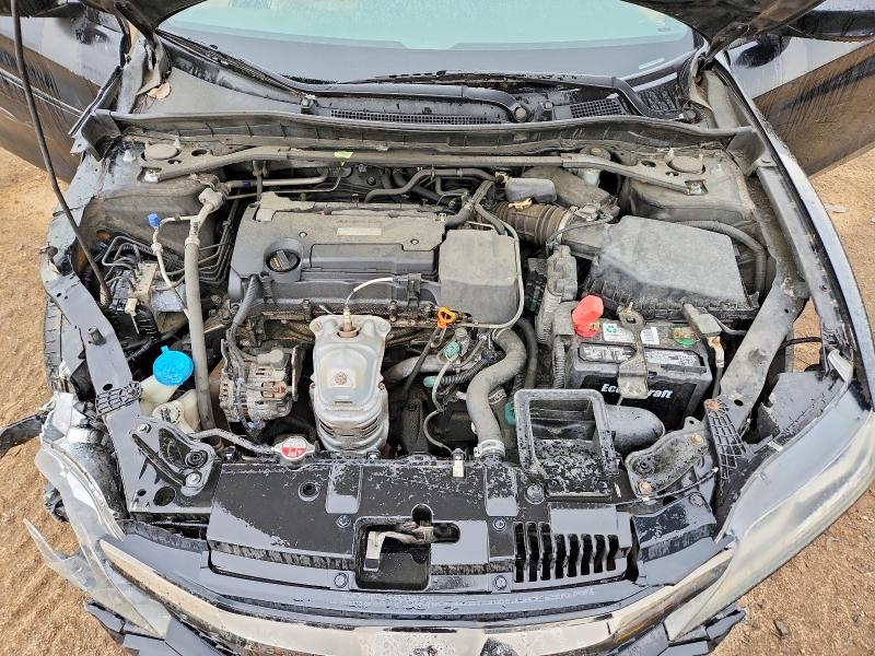 47656336 :رقم المزاد ، 1HGCT1B34HA001757 vin ، 2017 Honda Accord مزاد بيع