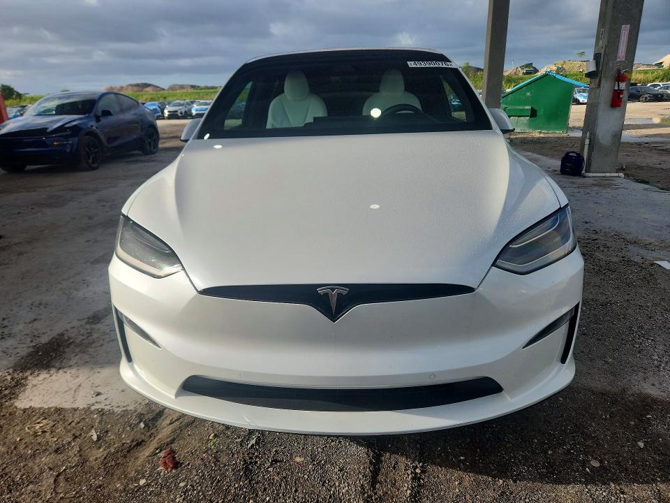 Продажа на аукционе авто 2022 Tesla Model X, vin: 7SAXCBE63NF343590, номер лота: 49390076