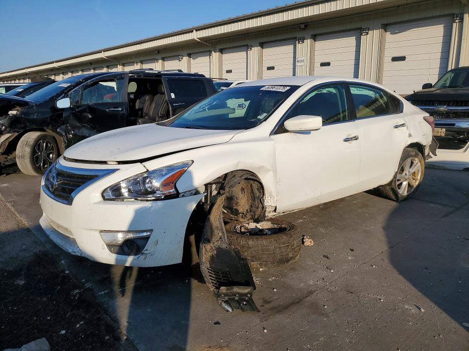 2015 Nissan Altima მანქანა იყიდება აუქციონზე, vin: 1N4AL3AP6FC265270, აუქციონის ნომერი: 50961376