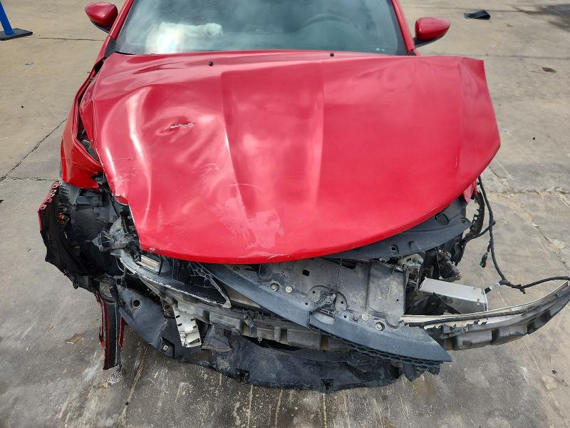 50504326 :رقم المزاد ، 1C3CCCBG0GN147310 vin ، 2016 Chrysler 200 مزاد بيع