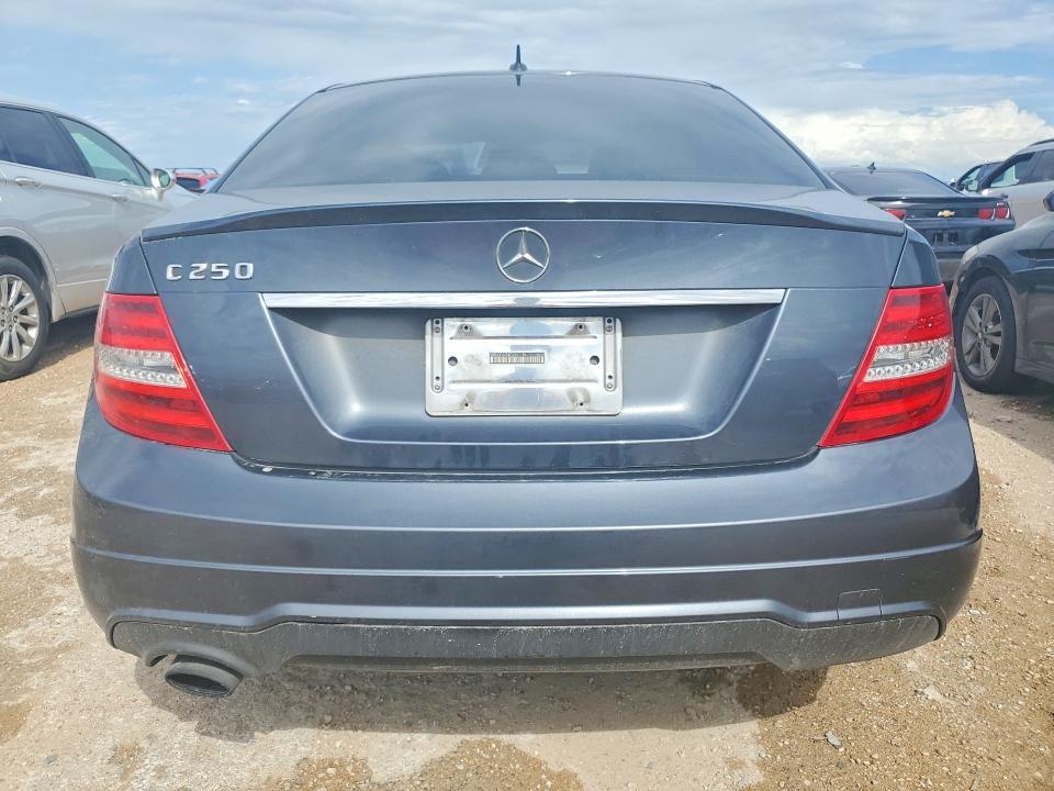 2014 Mercedes-benz C მანქანა იყიდება აუქციონზე, vin: WDDGF4HB4EA961184, აუქციონის ნომერი: 49608286