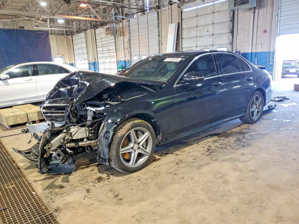 51648056 :رقم المزاد ، WDDZF4KB5HA011776 vin ، 2017 Mercedes-benz E مزاد بيع