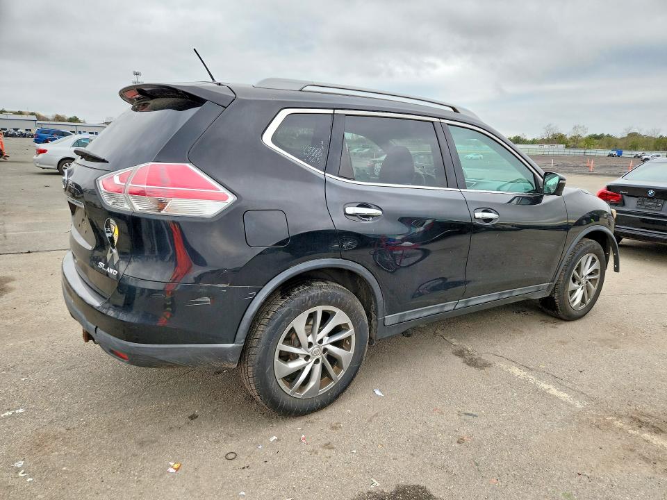 41630506 :رقم المزاد ، 5N1AT2MV5FC876689 vin ، 2015 Nissan Rogue مزاد بيع