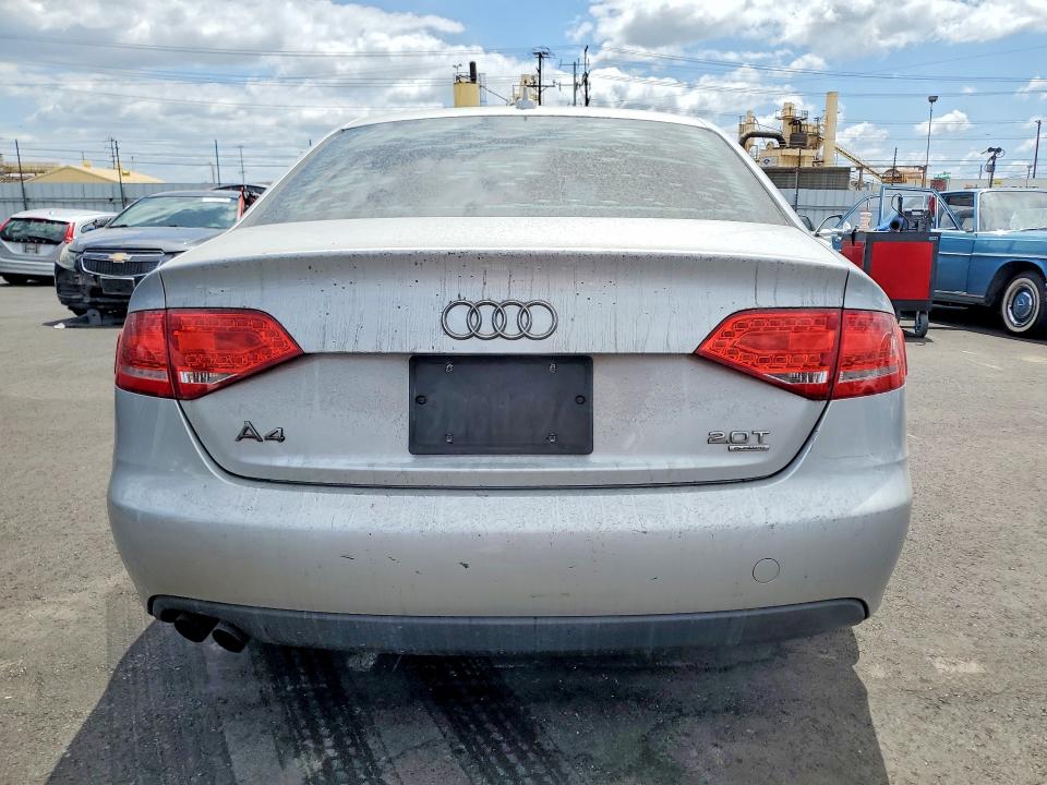 51526916 :رقم المزاد ، WAUFFAFL3BN052662 vin ، 2011 Audi A4 مزاد بيع