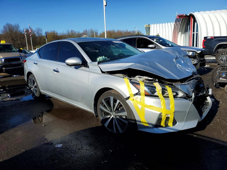 Продаж на аукціоні авто 2019 Nissan Altima, vin: 1N4BL4FW0KN300989, номер лоту: 50113916