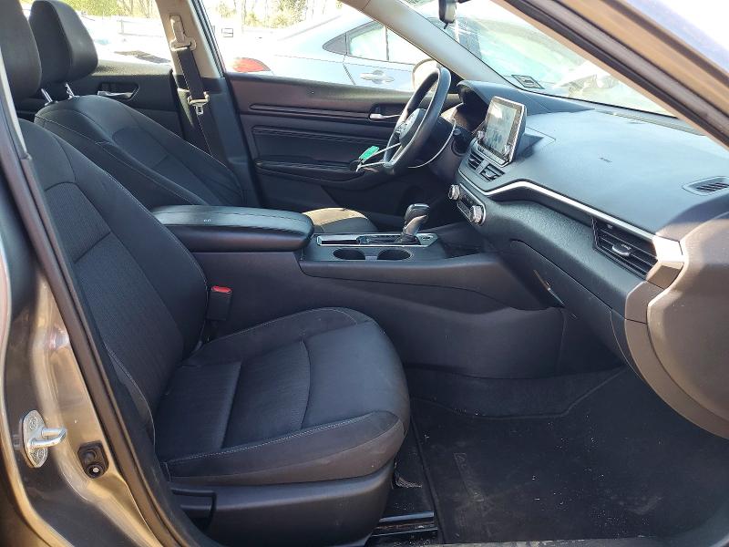 50883126 :رقم المزاد ، 1N4BL4BVXKC121609 vin ، 2019 Nissan Altima مزاد بيع