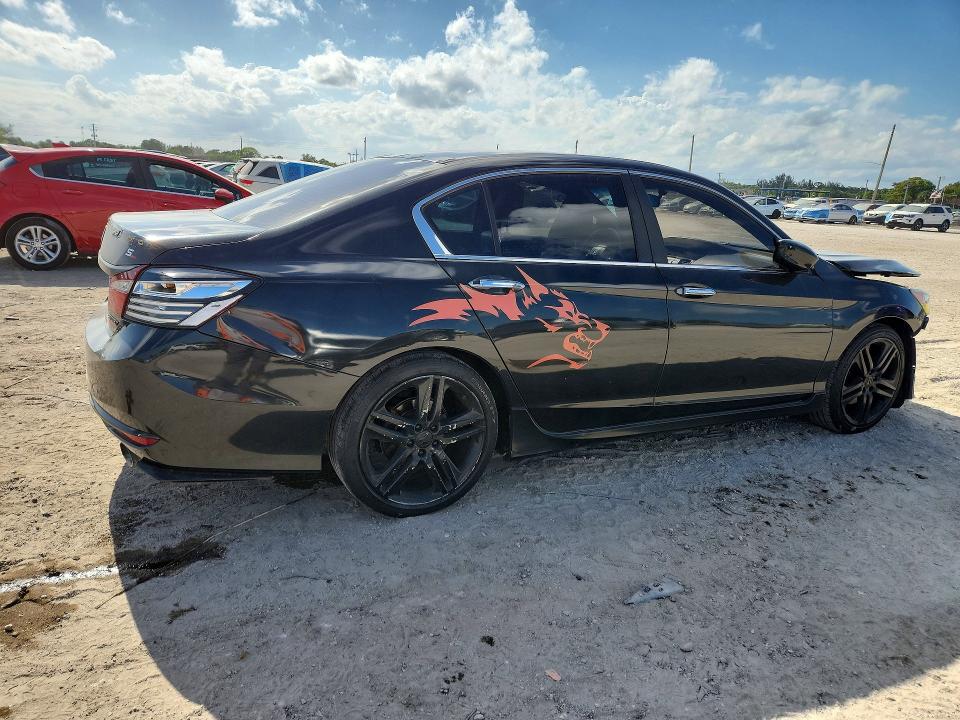 Auction sale of the 2017 Honda Accord, vin: 1HGCR2F5XHA051255, lot number: 51257206