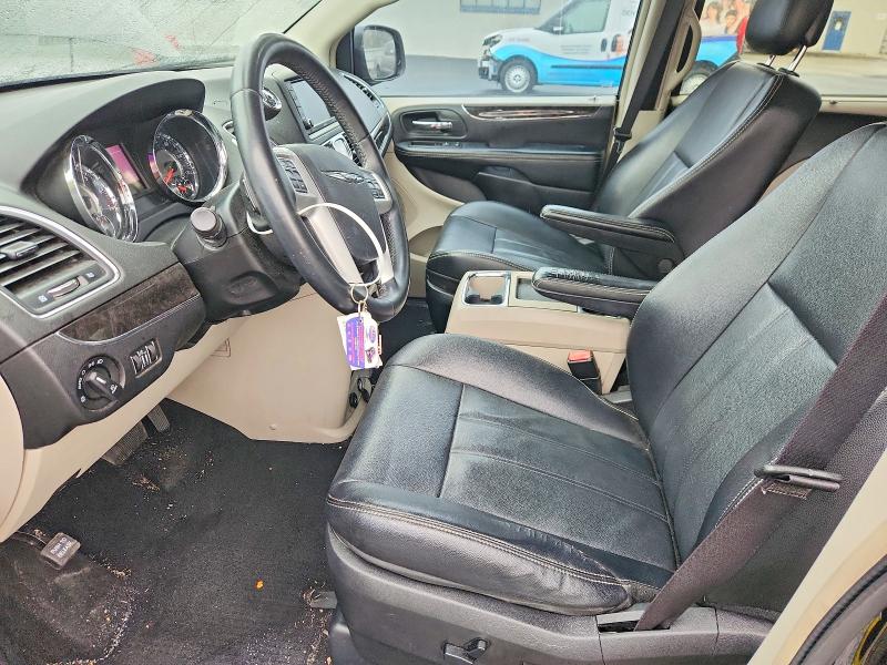 48392076 :رقم المزاد ، 2C4RC1BG0FR513651 vin ، 2015 Chrysler Town & Country مزاد بيع