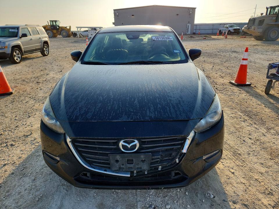 50130396 :رقم المزاد ، 3MZBN1V38JM208240 vin ، 2018 Mazda 3 مزاد بيع