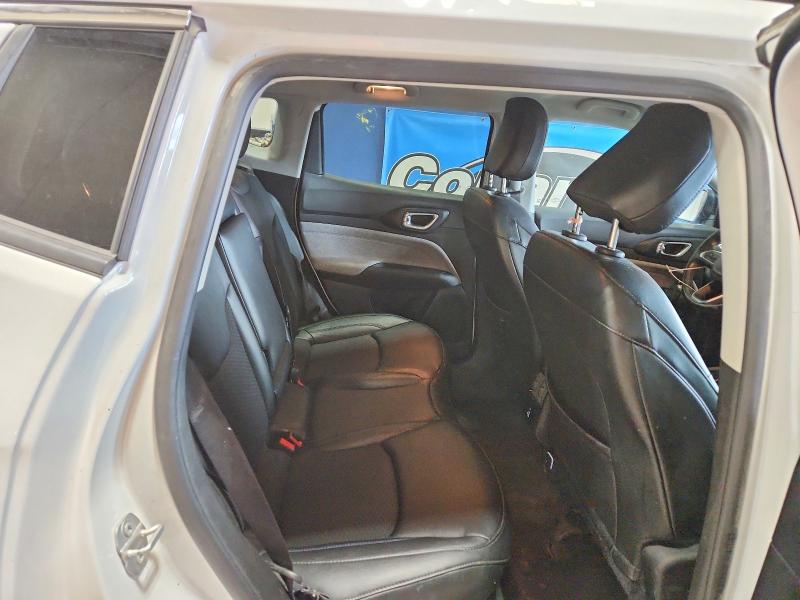 49823806 :رقم المزاد ، 3C4NJDBB4NT231373 vin ، 2022 Jeep Compass مزاد بيع
