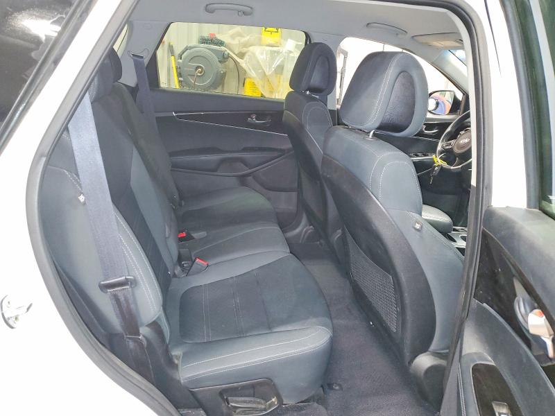 2016 Kia Sorento მანქანა იყიდება აუქციონზე, vin: 5XYPG4A56GG151943, აუქციონის ნომერი: 51636846