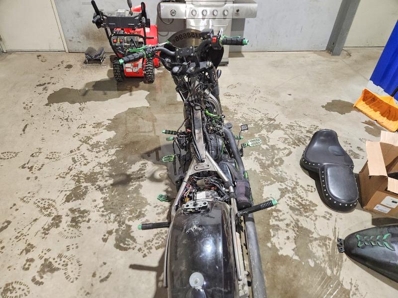 50158696 :رقم المزاد ، JKAVN2C17FA062080 vin ، 2015 Kawasaki Vn900 مزاد بيع