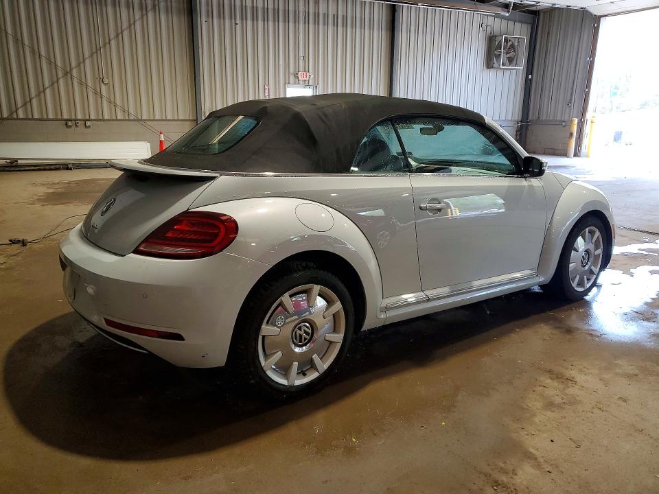 51078156 :رقم المزاد ، 3VW5DAAT5JM502247 vin ، 2018 Volkswagen Beetle مزاد بيع