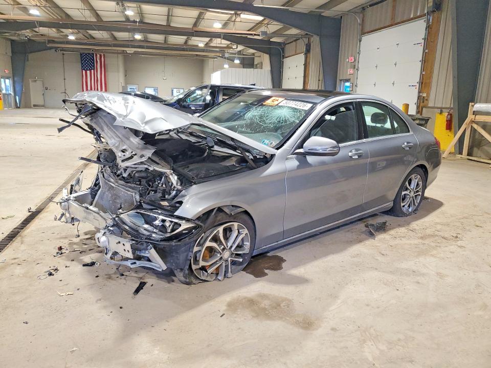 50774226 :رقم المزاد ، 55SWF4KB1GU117921 vin ، 2016 Mercedes-benz C مزاد بيع