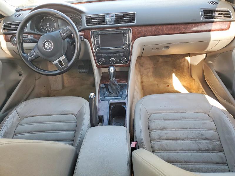 50663396 :رقم المزاد ، 1VWCN7A36CC023606 vin ، 2012 Volkswagen Passat مزاد بيع