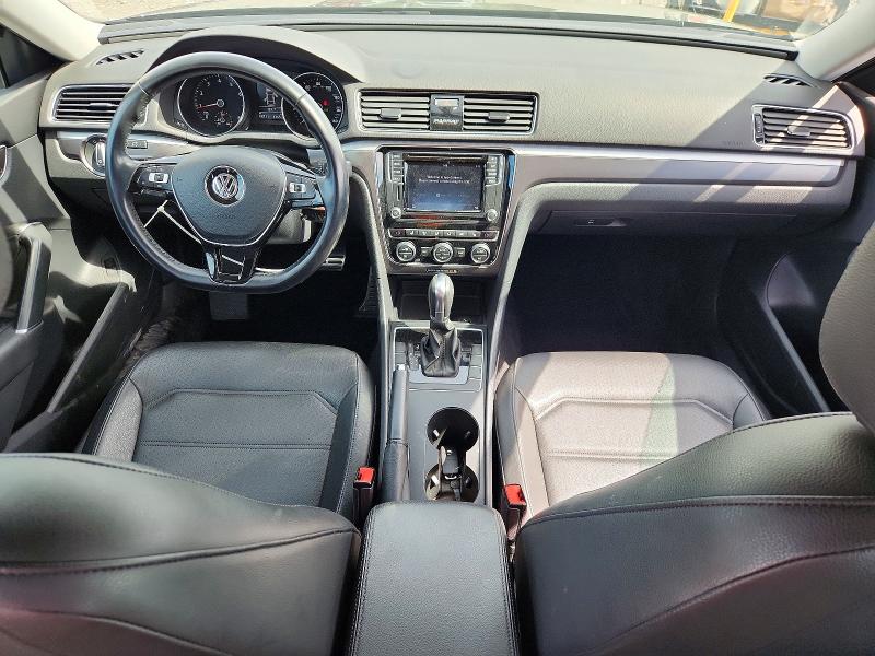 Продажа на аукционе авто 2018 Volkswagen Passat, vin: 1VWAA7A33JC009890, номер лота: 49893256
