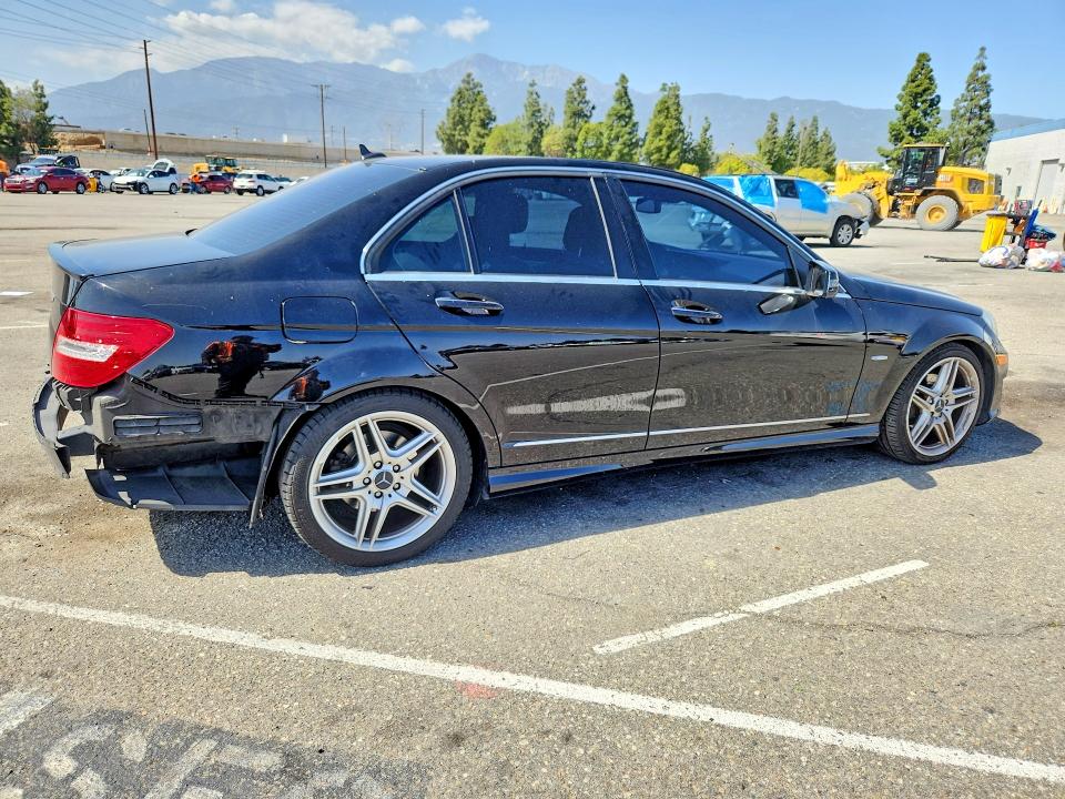 Продажа на аукционе авто 2012 Mercedes-benz C, vin: WDDGF4HB3CR211161, номер лота: 49918046