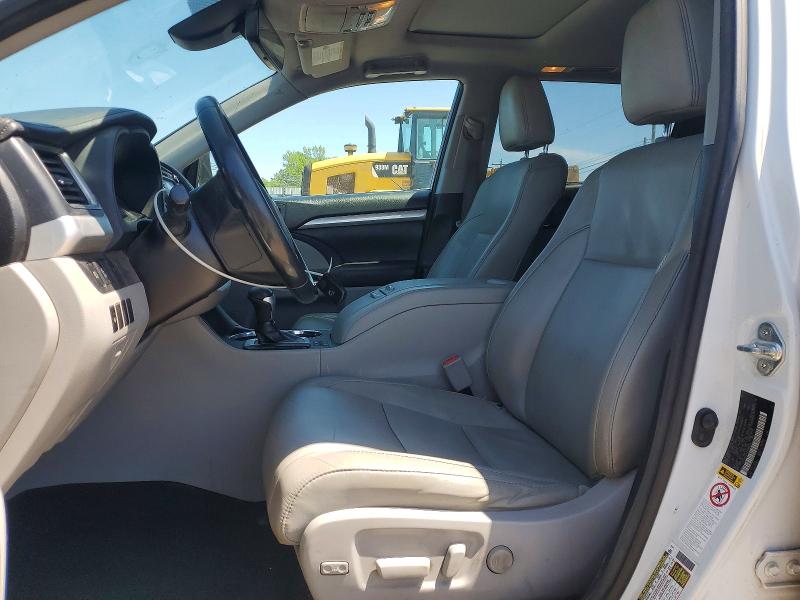 2018 Toyota Highlander მანქანა იყიდება აუქციონზე, vin: 5TDJZRFH4JS528974, აუქციონის ნომერი: 49204216