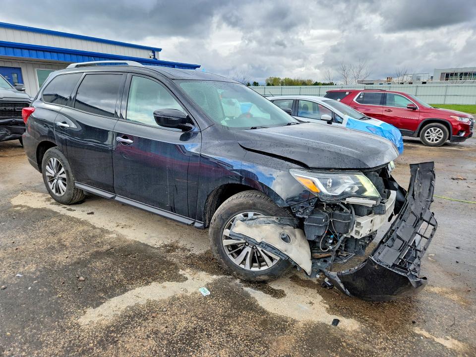 51779976 :رقم المزاد ، 5N1DR2MM5JC649157 vin ، 2018 Nissan Pathfinder مزاد بيع