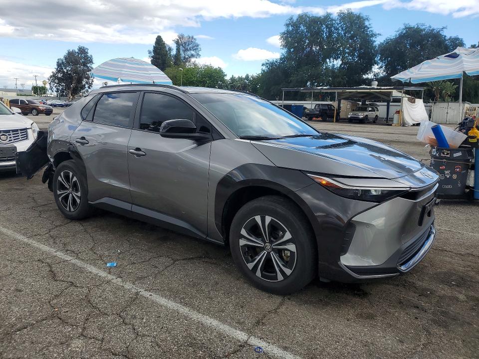 Продаж на аукціоні авто 2024 Toyota Bz4x, vin: JTMAAAAA4RA041320, номер лоту: 49830846