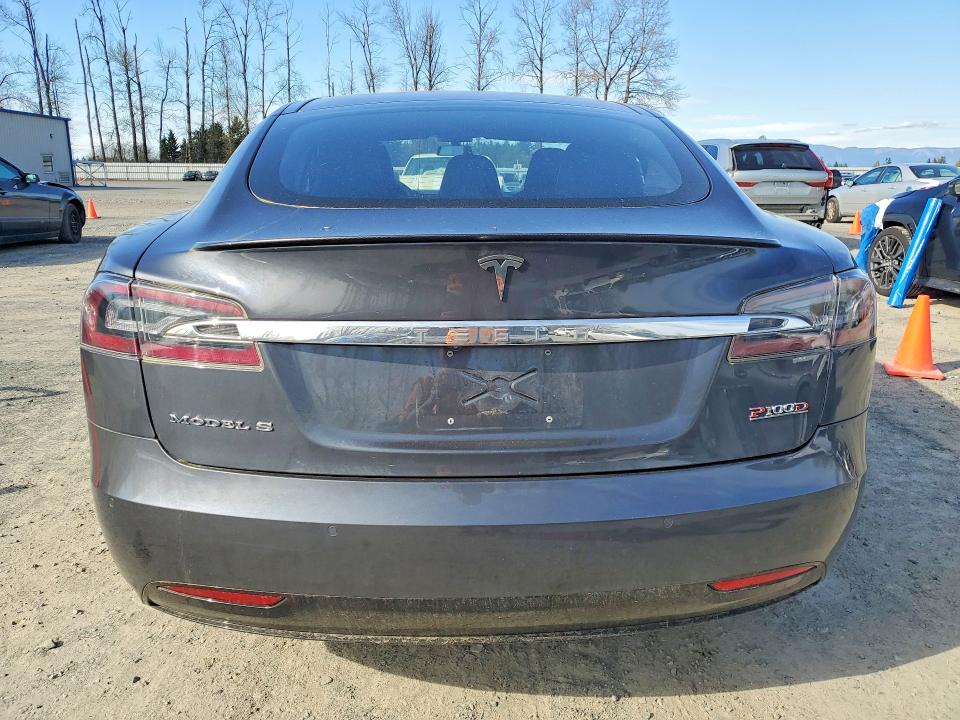 49145056 :رقم المزاد ، 5YJSA1E49JF275456 vin ، 2018 Tesla Model S مزاد بيع