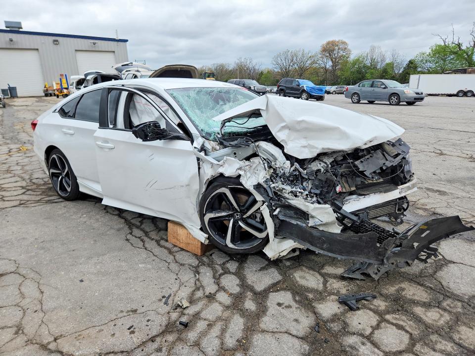 2019 Honda Accord მანქანა იყიდება აუქციონზე, vin: 1HGCV1F38KA161989, აუქციონის ნომერი: 49025216
