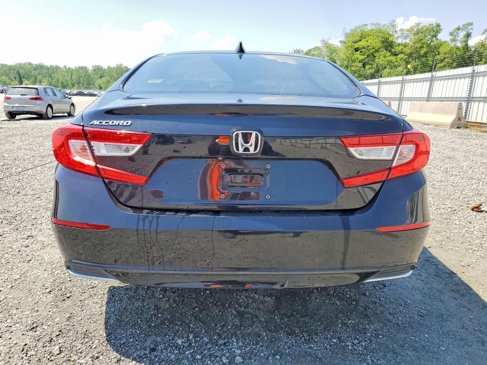 2018 Honda Accord მანქანა იყიდება აუქციონზე, vin: 1HGCV1F42JA200454, აუქციონის ნომერი: 50900526