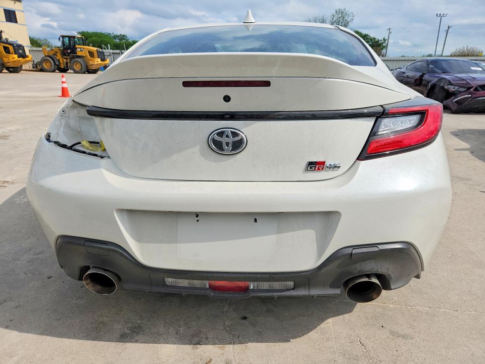 Продажа на аукционе авто 2024 Toyota Gr86, vin: JF1ZNBE1XR9754723, номер лота: 48588966