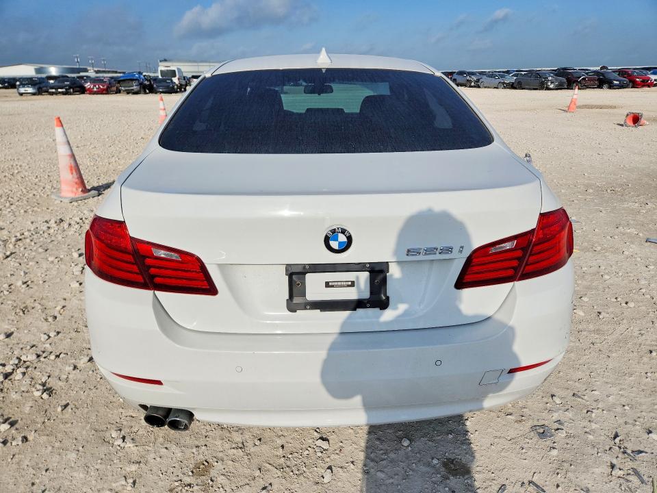 50177486 :رقم المزاد ، WBA5A5C51FD517538 vin ، 2015 Bmw 528 مزاد بيع