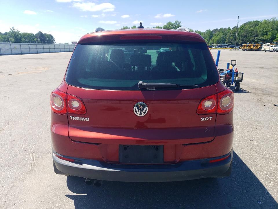 Продаж на аукціоні авто 2011 Volkswagen Tiguan, vin: WVGAV7AX2BW000832, номер лоту: 51419826