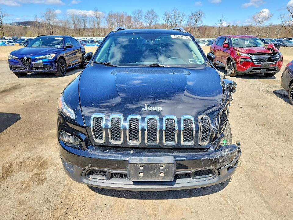 48899356 :رقم المزاد ، 1C4PJMCB4HW666562 vin ، 2017 Jeep Cherokee مزاد بيع