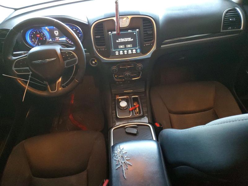 49400406 :رقم المزاد ، 2C3CCAAG1JH130179 vin ، 2018 Chrysler 300 مزاد بيع