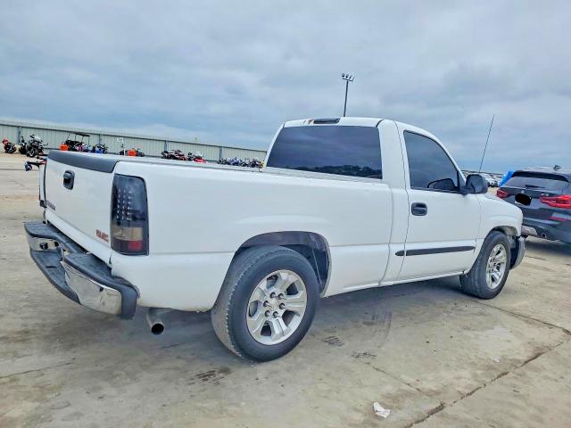 51179676 :رقم المزاد ، 1GTEC14X25Z205929 vin ، 2005 Gmc New Sierra مزاد بيع