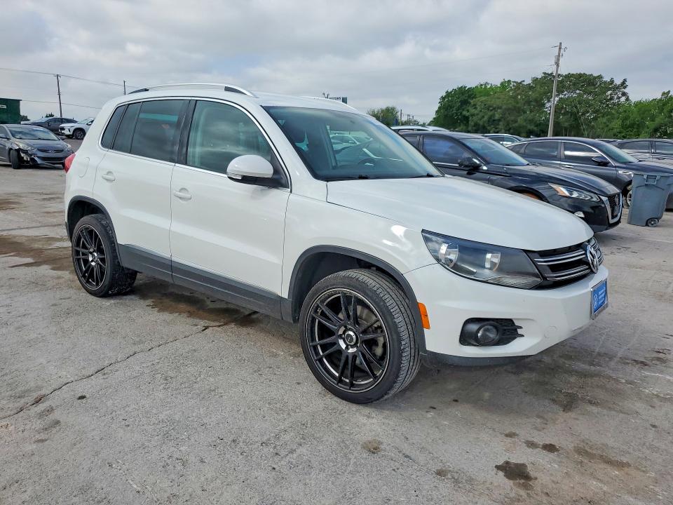 50304906 :رقم المزاد ، WVGBV7AX9CW552771 vin ، 2012 Volkswagen Tiguan مزاد بيع