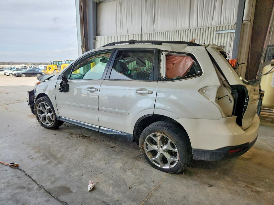 2015 Subaru Forester მანქანა იყიდება აუქციონზე, vin: JF2SJAUC4FH557666, აუქციონის ნომერი: 49256176