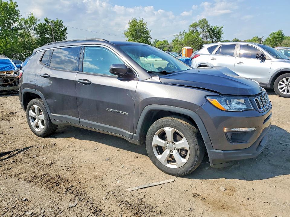 2017 Jeep Compass მანქანა იყიდება აუქციონზე, vin: 3C4NJDBB3HT639674, აუქციონის ნომერი: 50693686
