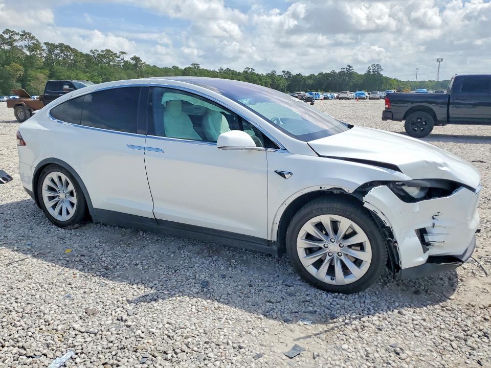Продажа на аукционе авто 2020 Tesla Model X, vin: 5YJXCBE22LF239308, номер лота: 49454726