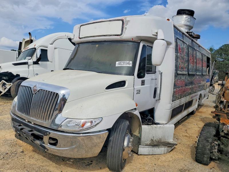 48239846 :رقم المزاد ، 1HVBTAAM88H562436 vin ، 2008 International 3200 مزاد بيع