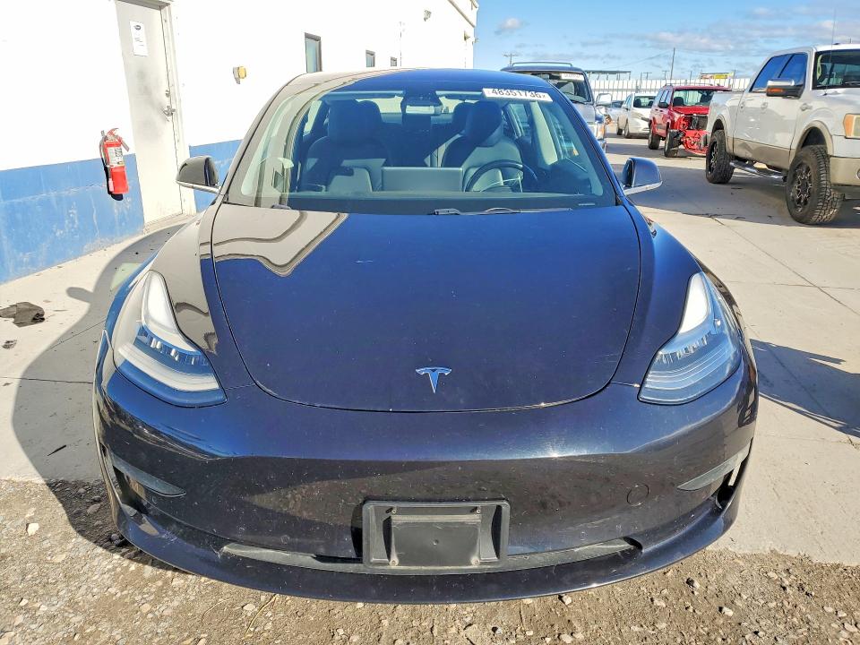 2018 Tesla Model 3 მანქანა იყიდება აუქციონზე, vin: 5YJ3E1EB8JF069732, აუქციონის ნომერი: 48351736